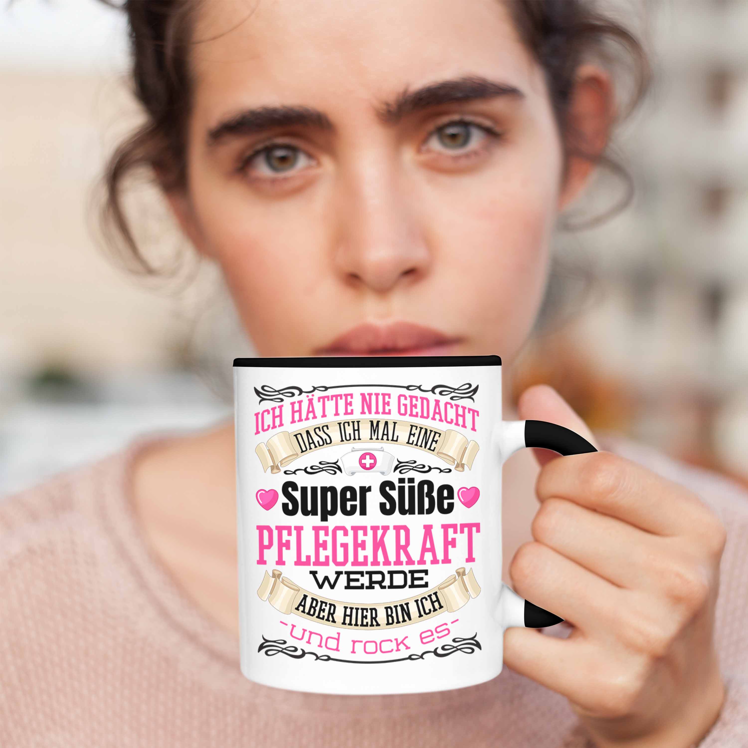 Trendation - Pflegekraft Tasse Geschenk Altenpflegerin Frauen Geschenkidee Pfleg