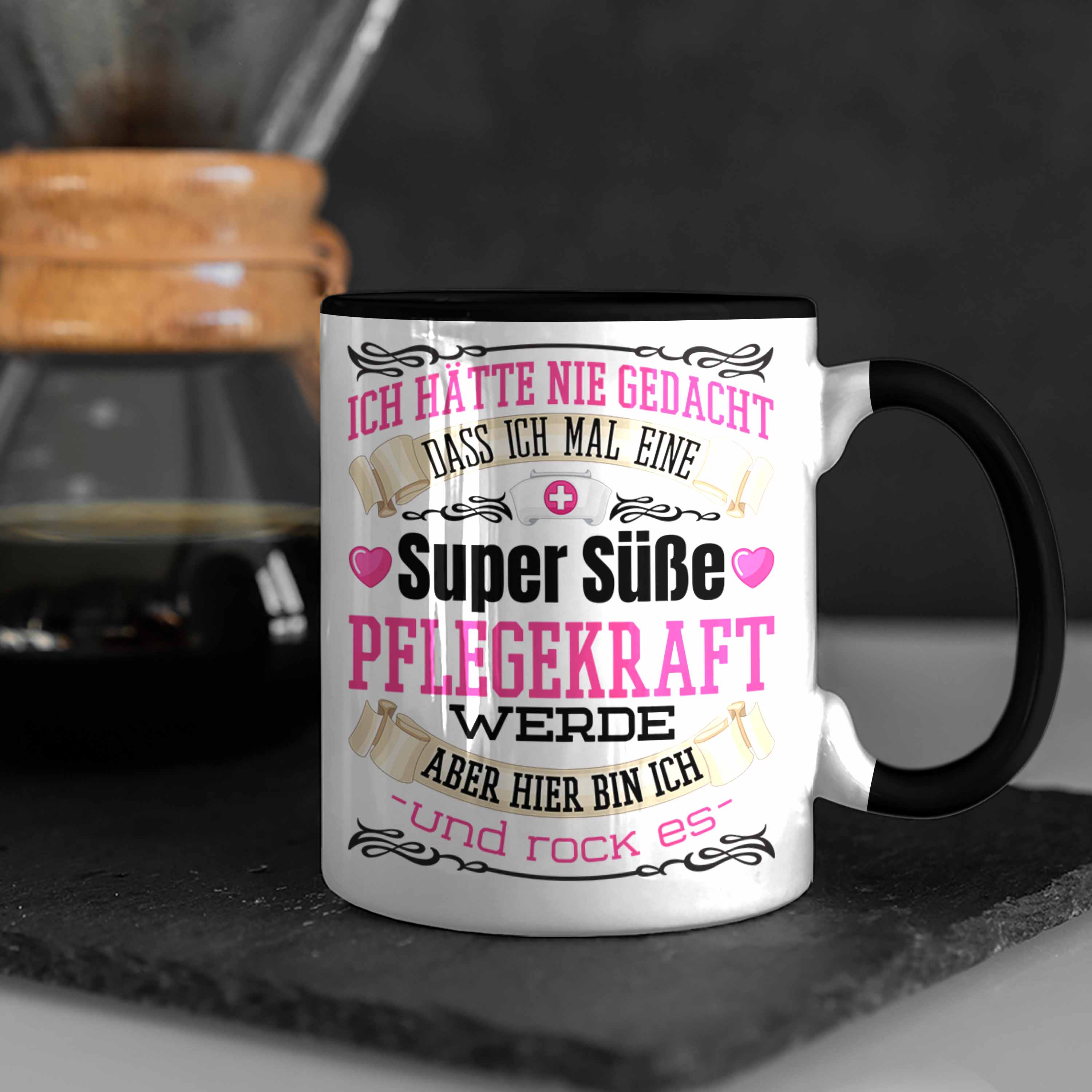 Trendation - Pflegekraft Tasse Geschenk Altenpflegerin Frauen Geschenkidee Pfleg