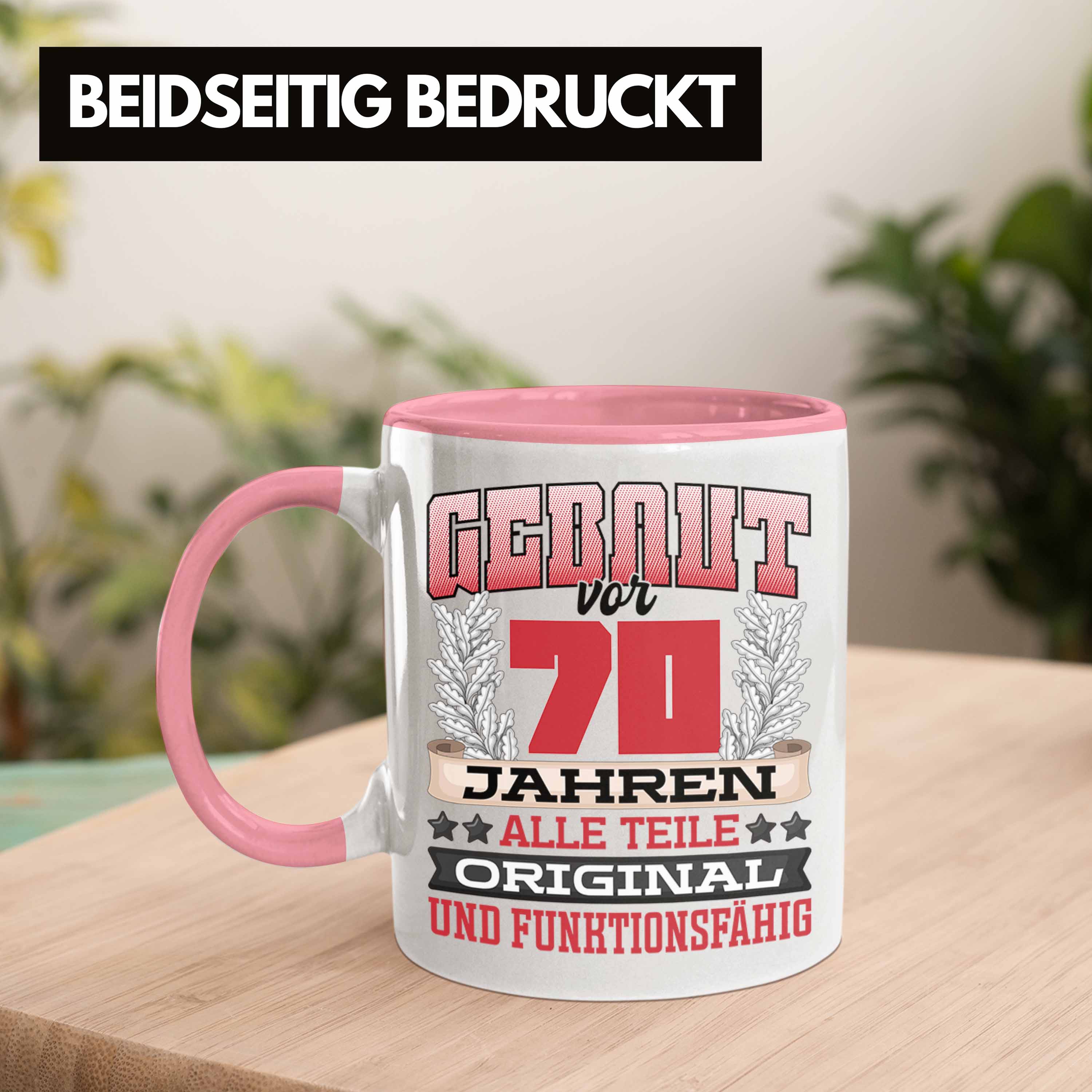 Trendation - 70er Geburtstag Tasse Geschenk Frauen Männer Spruch Gebaut Vor 70 J